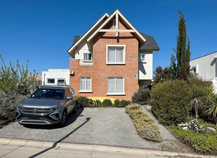 Casa en Venta 3 Dormitorios Alerce